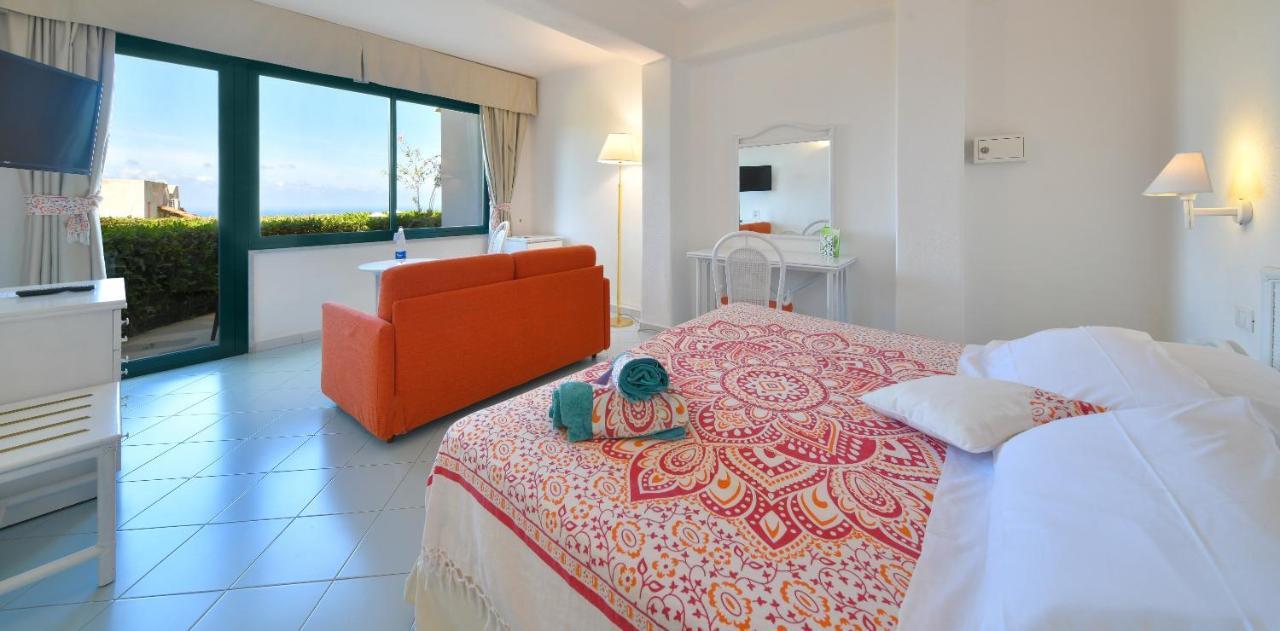 Hotel Paradiso Terme & Con 5 Piscine Termali 4*